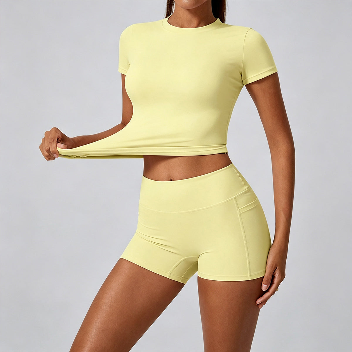 Yoga Set: Tummy-Control & Butt-Lifting Shorts with Slim-Fit Short-Sleeve Top