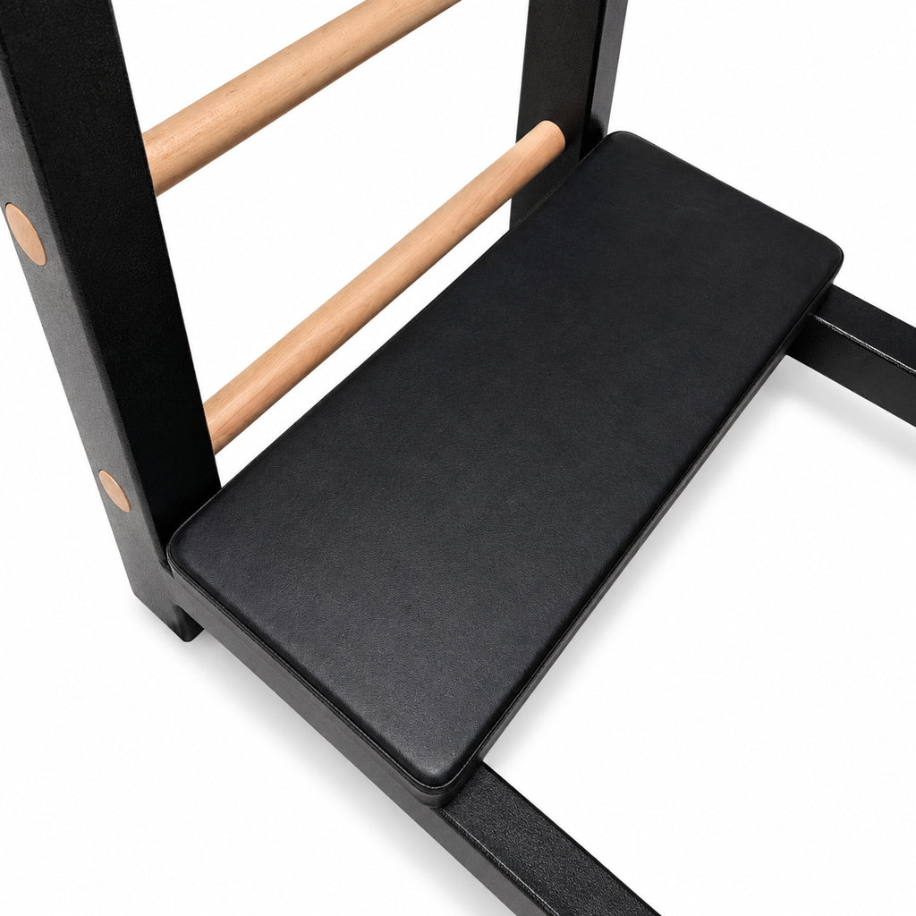 Maple High-Step Ladder Barrel-003
