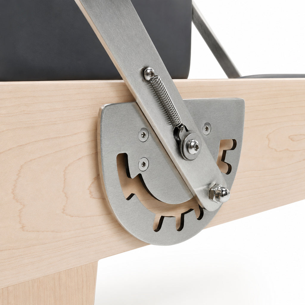 Maple Classic Pilates Reformer-001